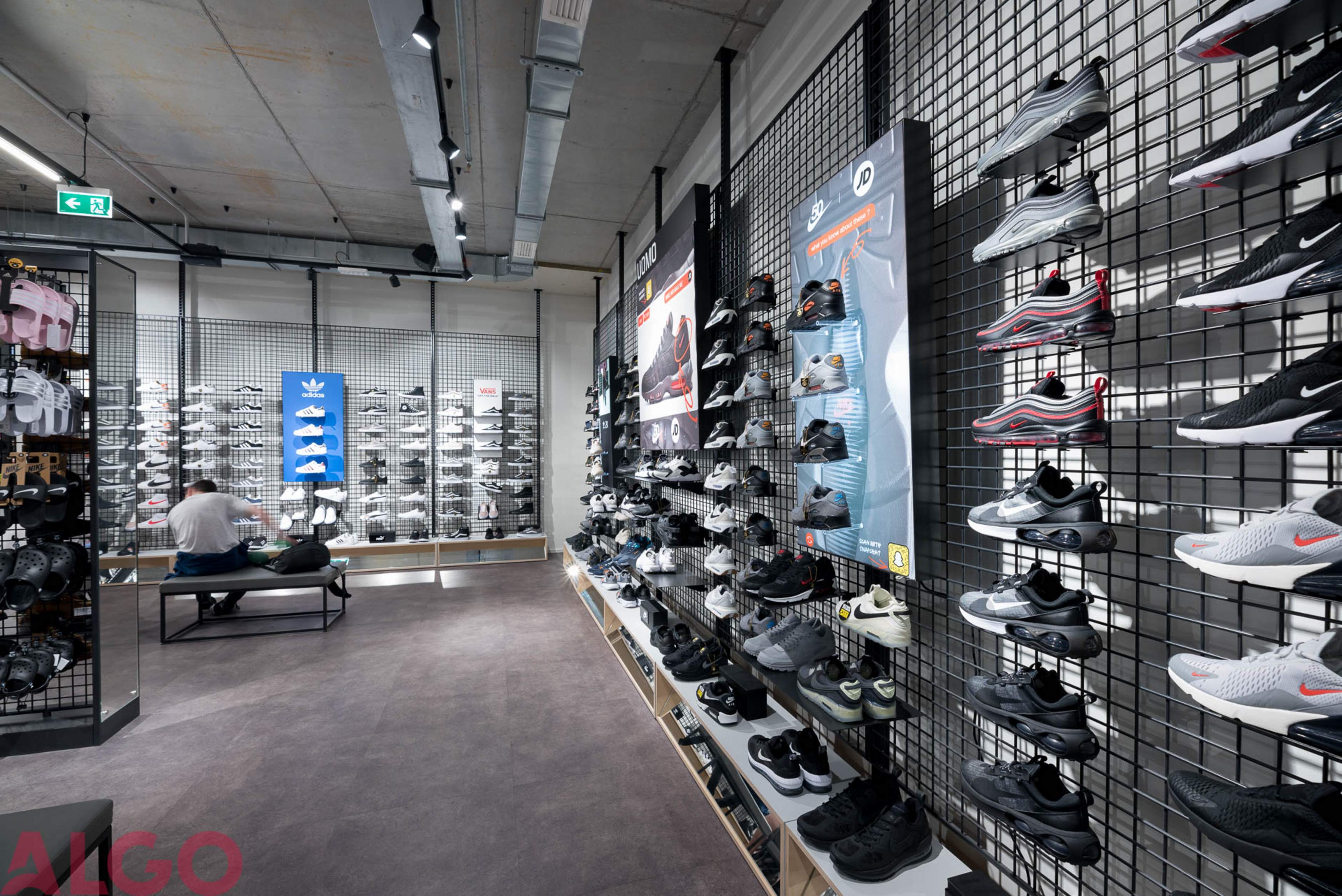 JD SPORTS Shopping Center Algo