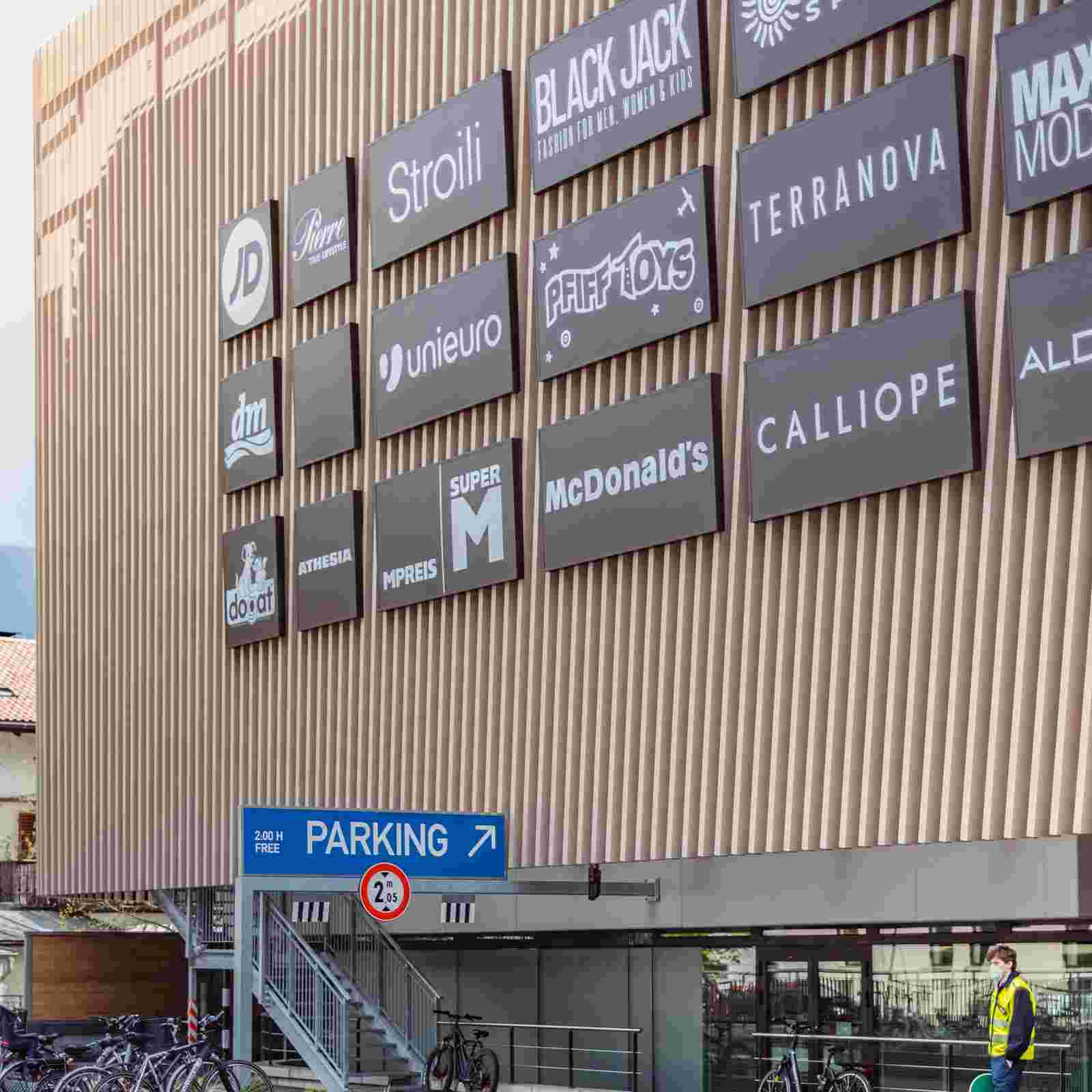 Einkaufszentrum ALGO in Algund